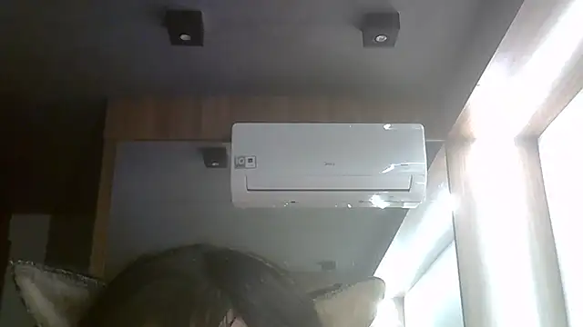 SkinnyKitten live cam
