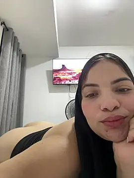 Layla_kaderr webcam