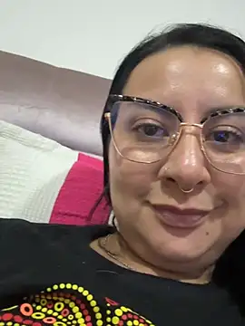 Abril_Luv webcam