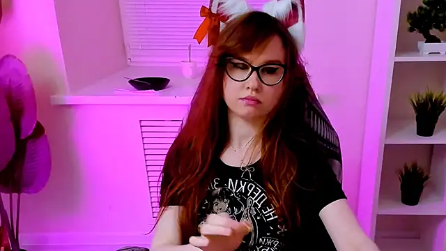 CarolGiggly webcam