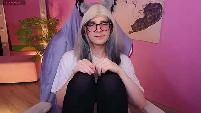 FoxyPuff webcam