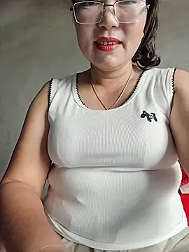 -titihan- - -Titihan-'s free webcam - UK Sex Cams