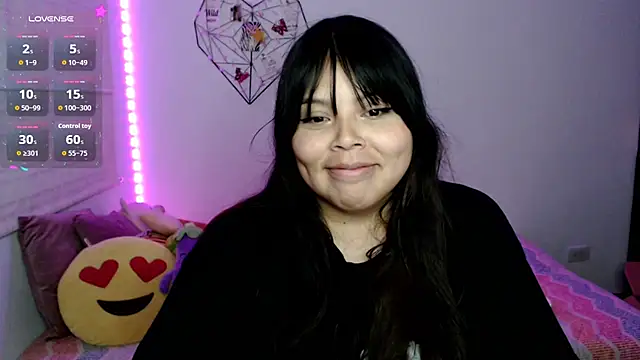 EllieMoonX webcam
