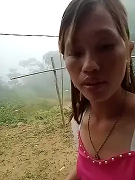 gogo-min live cam on StripChat