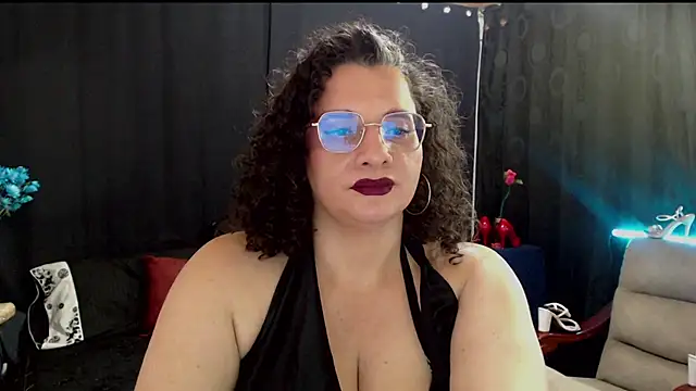 aleja_gonzales (F milf) - open my asshole close up put plug