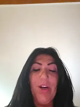 LittleMissEeve live cam on StripChat