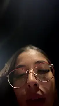 SexyAninha18 live cam on StripChat