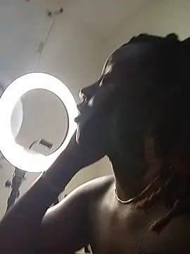 Naughty_creamy