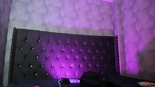 AnnaliOlsenX webcam