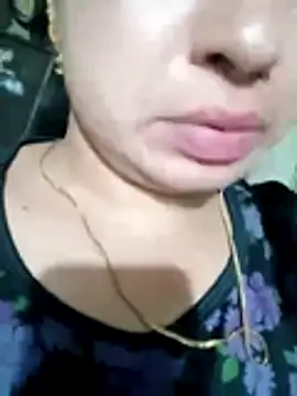 faria_010 (F young) - Show my Boobs in Public