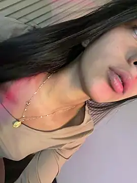 Lilybeeth live cam on StripChat