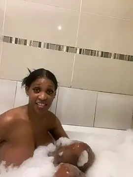 ConnieSmall24 webcam