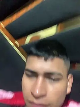 Emiliano_Reyes webcam