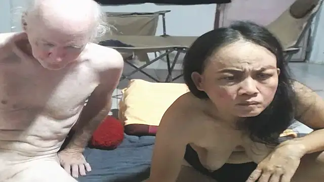 1CuteAndSexy69 webcam