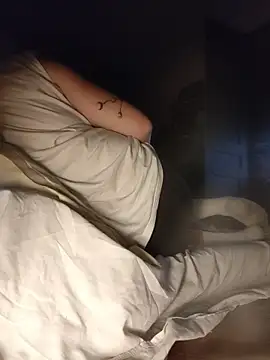 Titilouonlyf69 webcam
