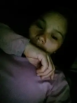 MISSKUTE-2000 live cam on StripChat