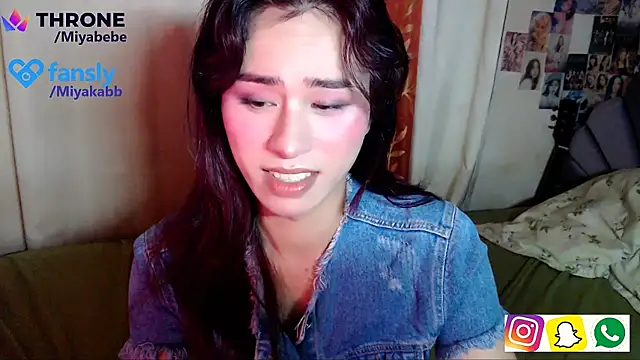 chakababe live cam on StripChat