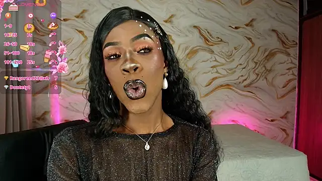 EbonyHansNight webcam