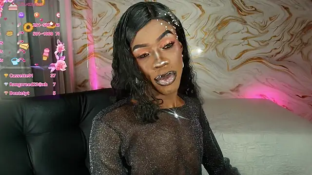 EbonyHansNight webcam