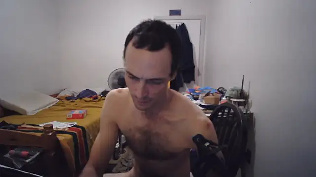 JohnnyMoves live cam on StripChat