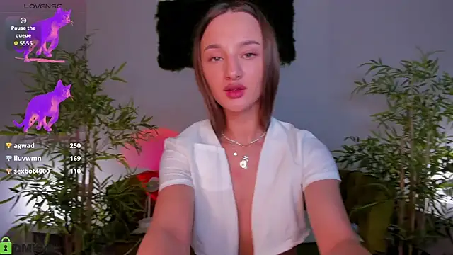 miiss__lulu live cam on StripChat