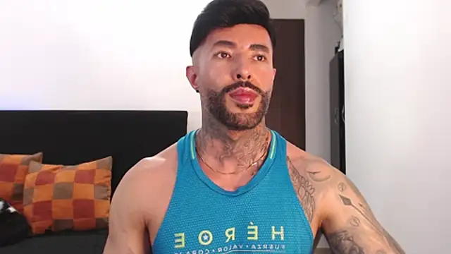 andrea_de_lucaa webcam