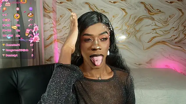 EbonyHansNight webcam