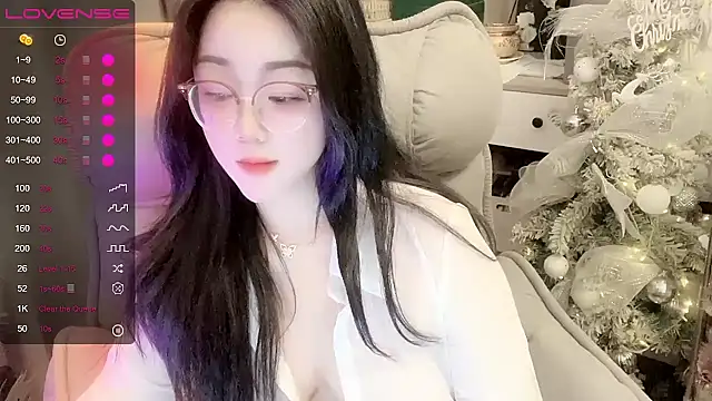 Monica-666888- webcam