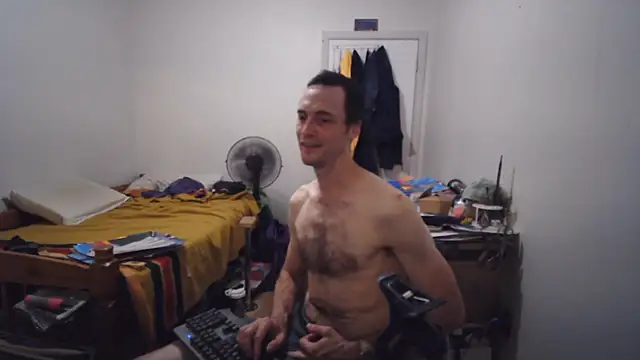 JohnnyMoves webcam
