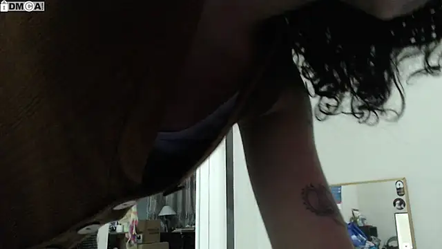 AlinaWoolf_