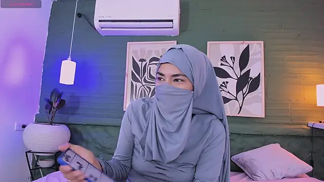 zaif_thal live cam on StripChat