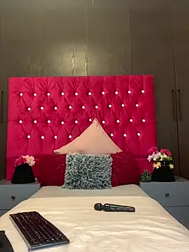 VeryGoodBadGirl1 webcam