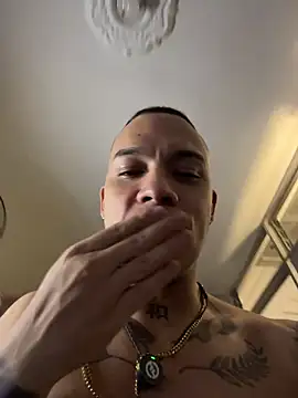 AlphaMasterXxx webcam
