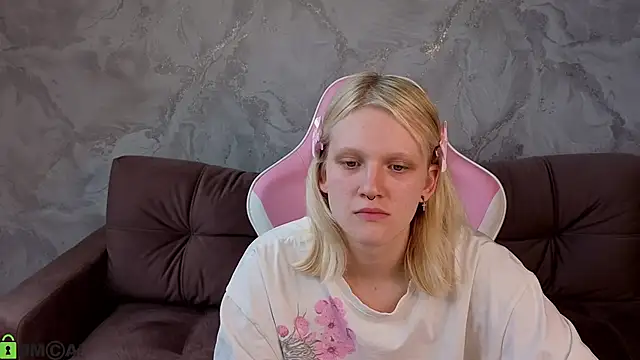 Lilly_Jhonass webcam