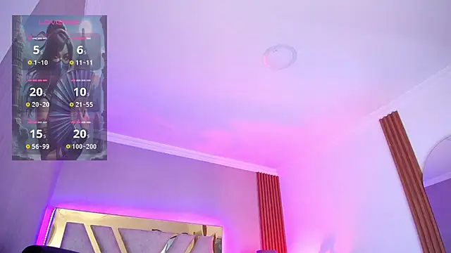 Tiffany_Valentiine webcam