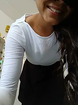 barbie_x_shenaaj - Barbie_x_shenaaj's free webcam - UK Sex Cams