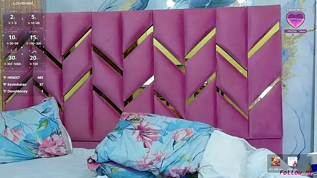 hornybarelylegalgirl webcam