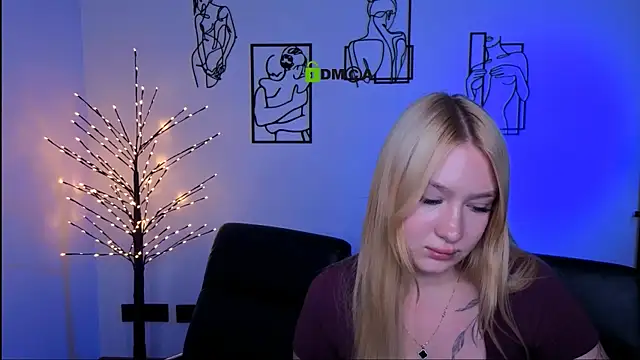 playful_sophie webcam