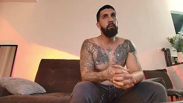Alyssa_and_DAngelo webcam