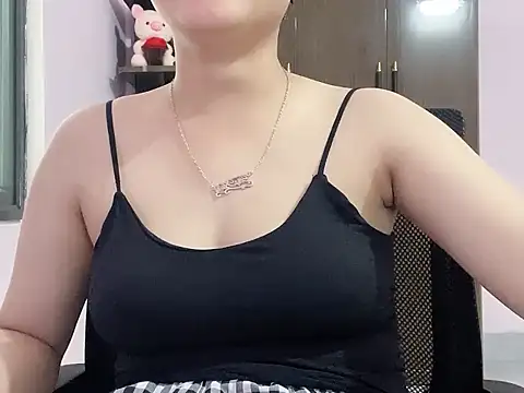 thuphuong858 - ThuPhuong858's free webcam - UK Sex Cams