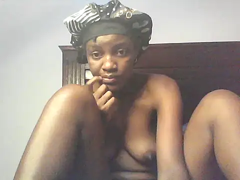 prettyslimdiva (Ask my age) - for my colleage fees