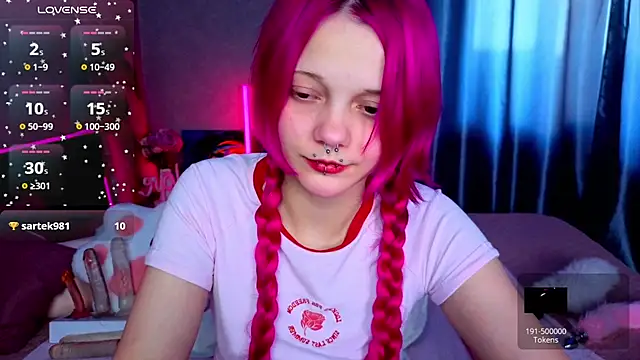 KittieHeart live cam