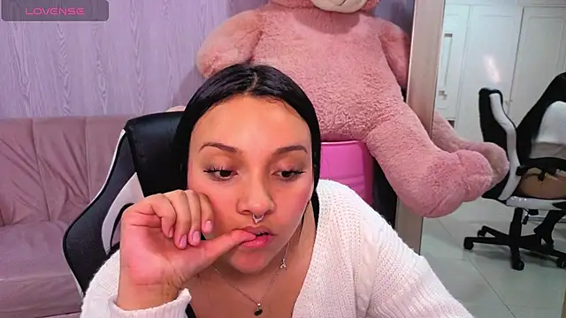 lia_harper_t webcam