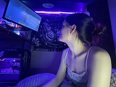 Lilactease webcam