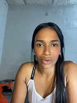 FlorSalvaje_ live cam on StripChat