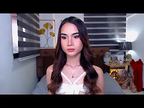 JuicyCockThea webcam