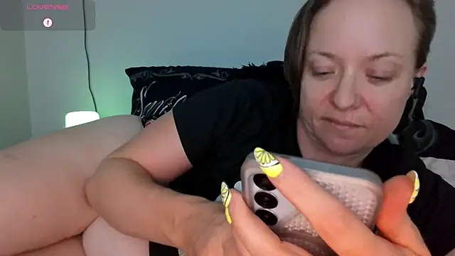 julimonroe webcam