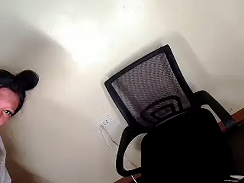 miss_satisfaction webcam