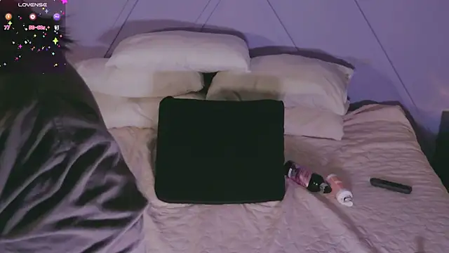 emmajohnss webcam