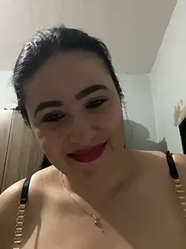 IvettSt_ live cam on StripChat